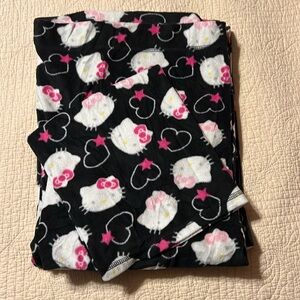 Sanrio Hello Kitty throw with sleeves 100% polyester